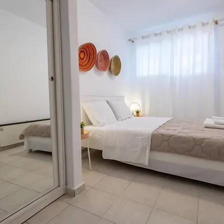 Angie By The Sea Szkála Fúrkasz